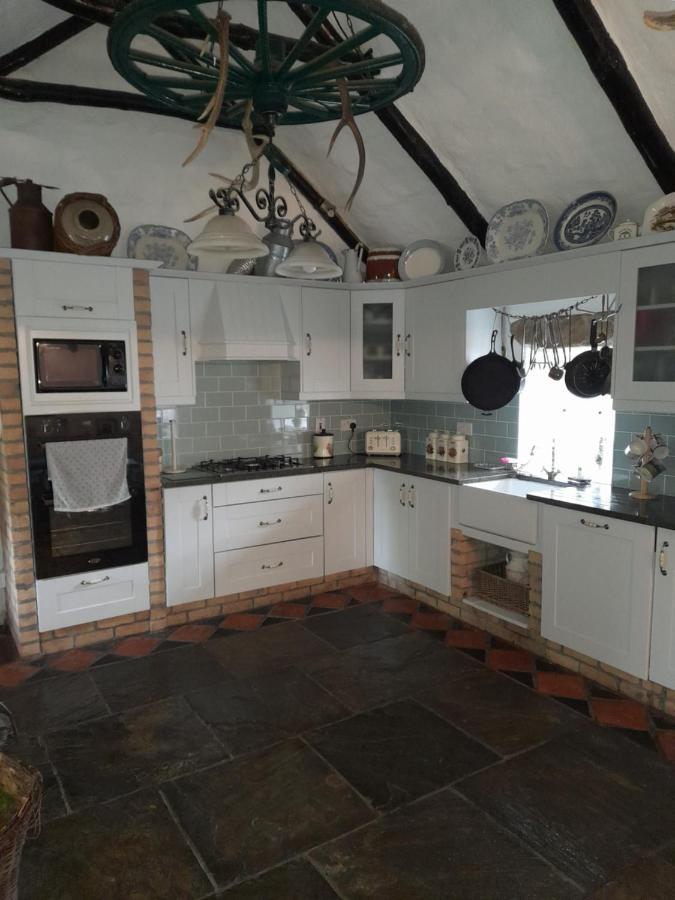 לארה Clarisses Cottage מראה חיצוני תמונה
